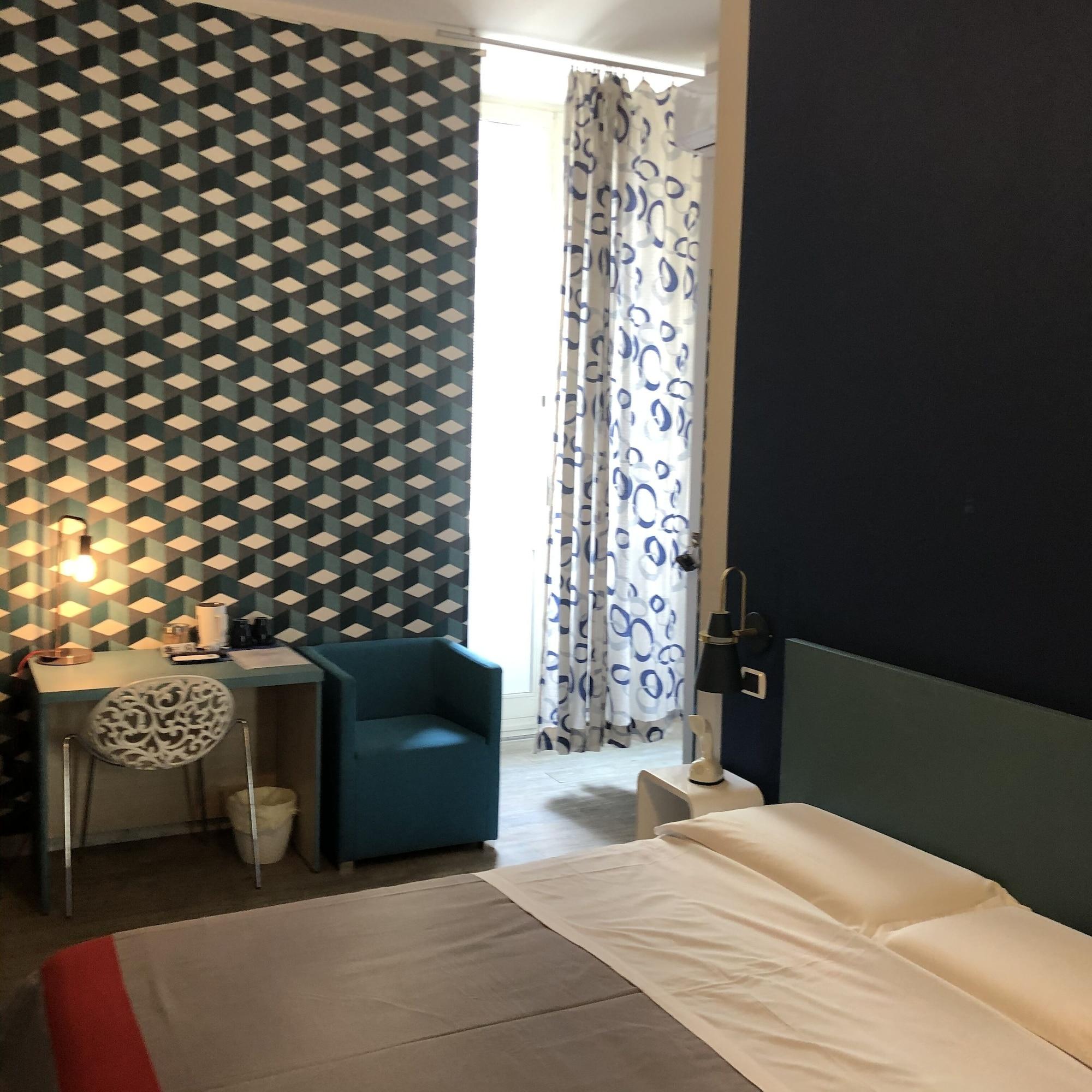 H Rooms Boutique Hotel Неаполь Экстерьер фото