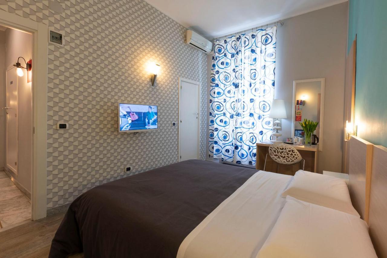 H Rooms Boutique Hotel Неаполь Экстерьер фото